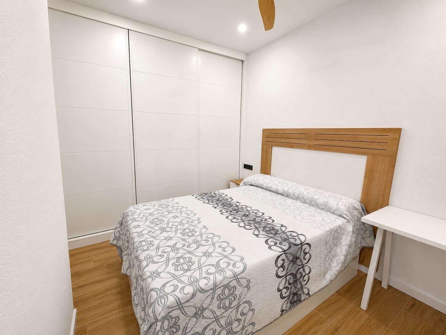 3 slaapkamer Appartement te huur in Murcia stad - € 1.800 (Ref: 9989799)