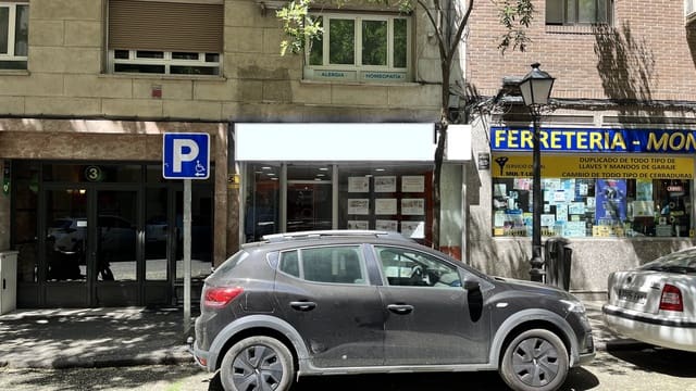 Komercyjne na sprzedaż w Goya, Miasto Madryt - 420 000 € (Ref: 9989801)
