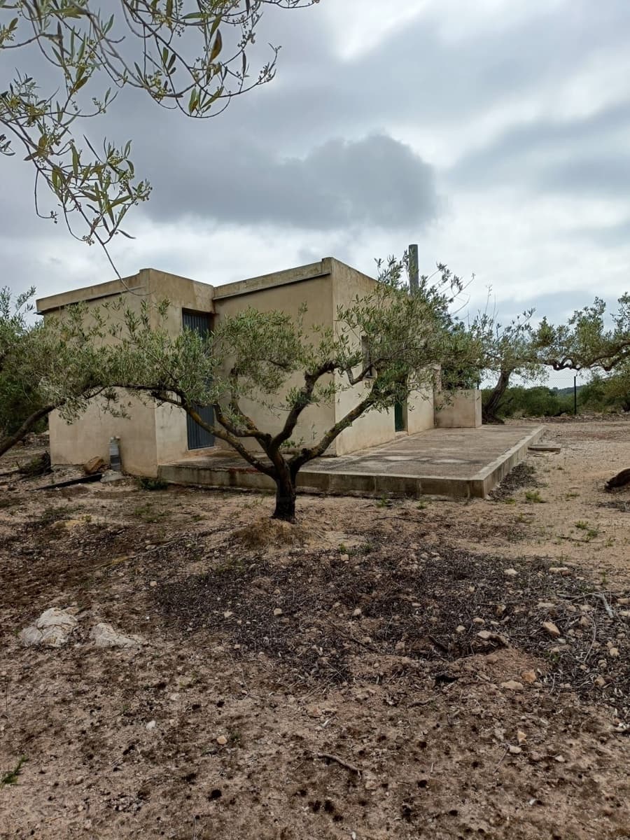 Rakentamaton maa myytävänä paikassa Tarragona kaupunki - 50 000 € (Ref: 9989802)