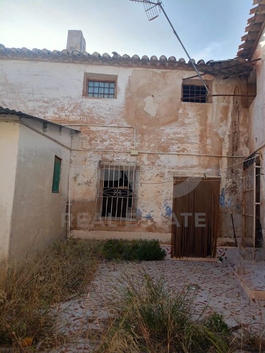 6 Zimmer Haus zu verkaufen in La Paca mit Garage - 120.000 € (Ref: 9989806)