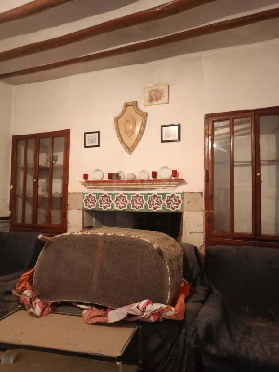 6 Zimmer Haus zu verkaufen in La Paca mit Garage - 120.000 € (Ref: 9989806)