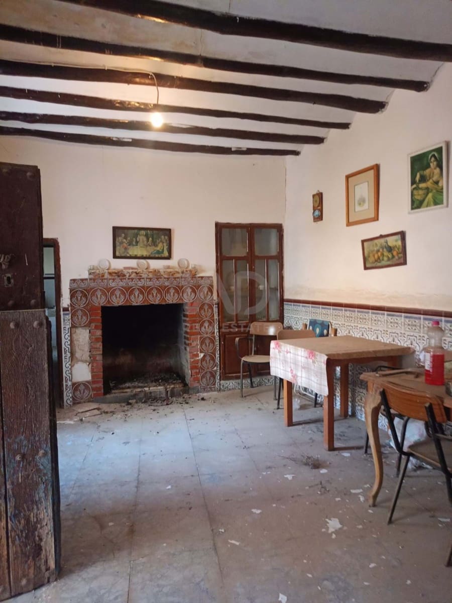 6 Zimmer Haus zu verkaufen in La Paca mit Garage - 120.000 € (Ref: 9989806)