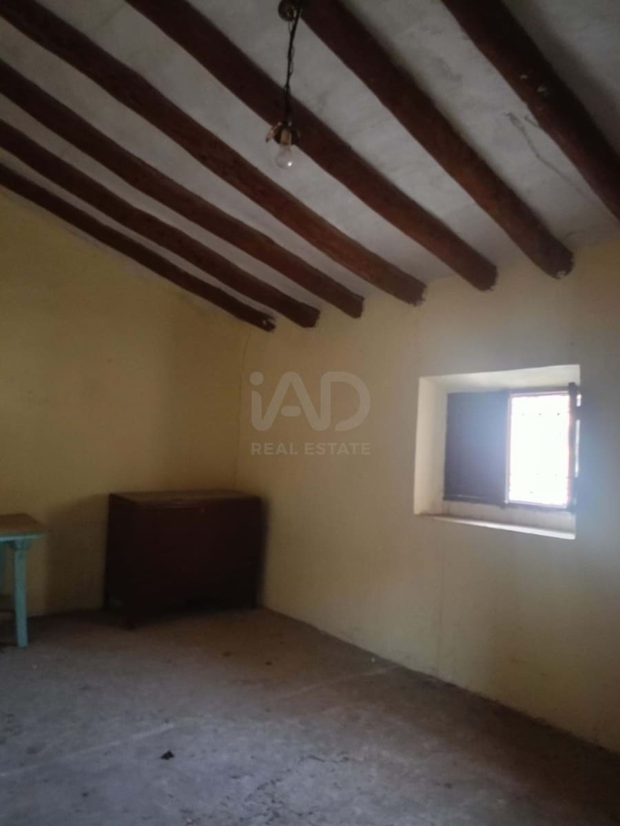 6 Zimmer Haus zu verkaufen in La Paca mit Garage - 120.000 € (Ref: 9989806)