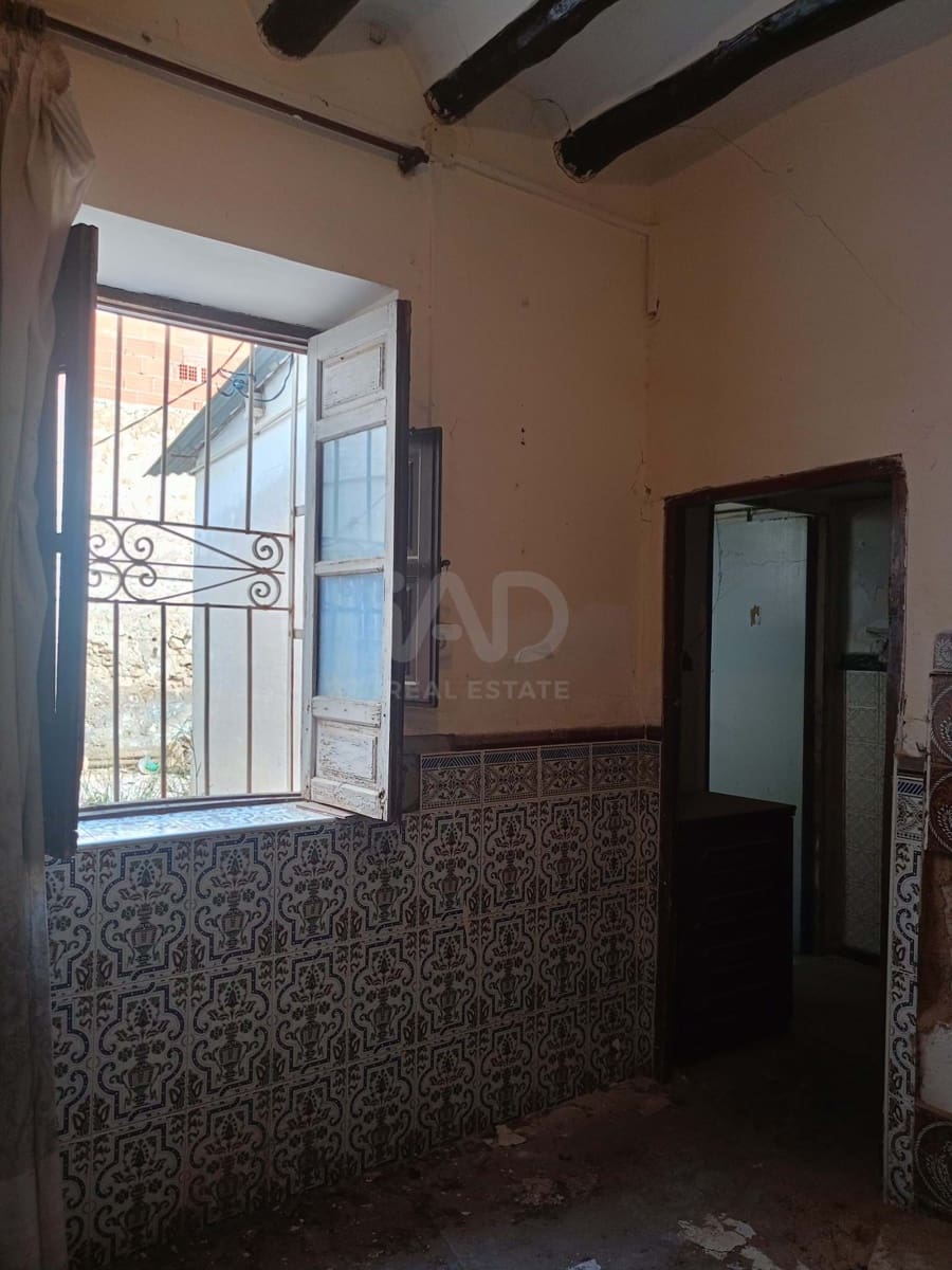 6 Zimmer Haus zu verkaufen in La Paca mit Garage - 120.000 € (Ref: 9989806)