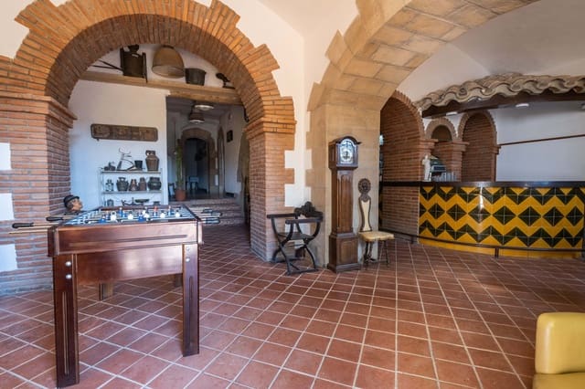 13 camera da letto Finca/Casa di Campagna in vendita in Bigues i Riells con piscina - 1.150.000 € (Rif: 9989807)