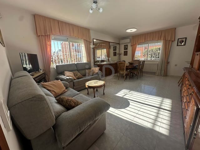 4 soveværelse Byhus til salg i Parets del Vallès med garage - € 495.000 (Ref: 9989808)