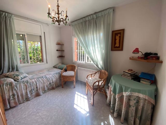 4 soveværelse Byhus til salg i Parets del Vallès med garage - € 495.000 (Ref: 9989808)