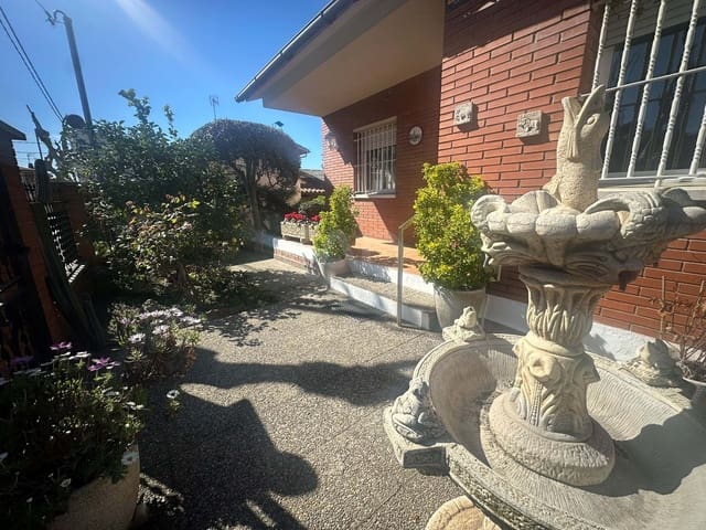 4 soveværelse Byhus til salg i Parets del Vallès med garage - € 495.000 (Ref: 9989808)