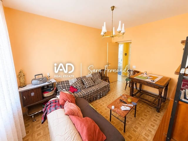 2 bedroom Finca/Country House for sale in Riego de la Vega with garage - € 70,000 (Ref: 9989811)