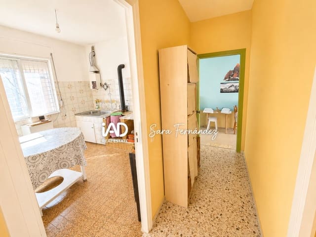 2 bedroom Finca/Country House for sale in Riego de la Vega with garage - € 70,000 (Ref: 9989811)