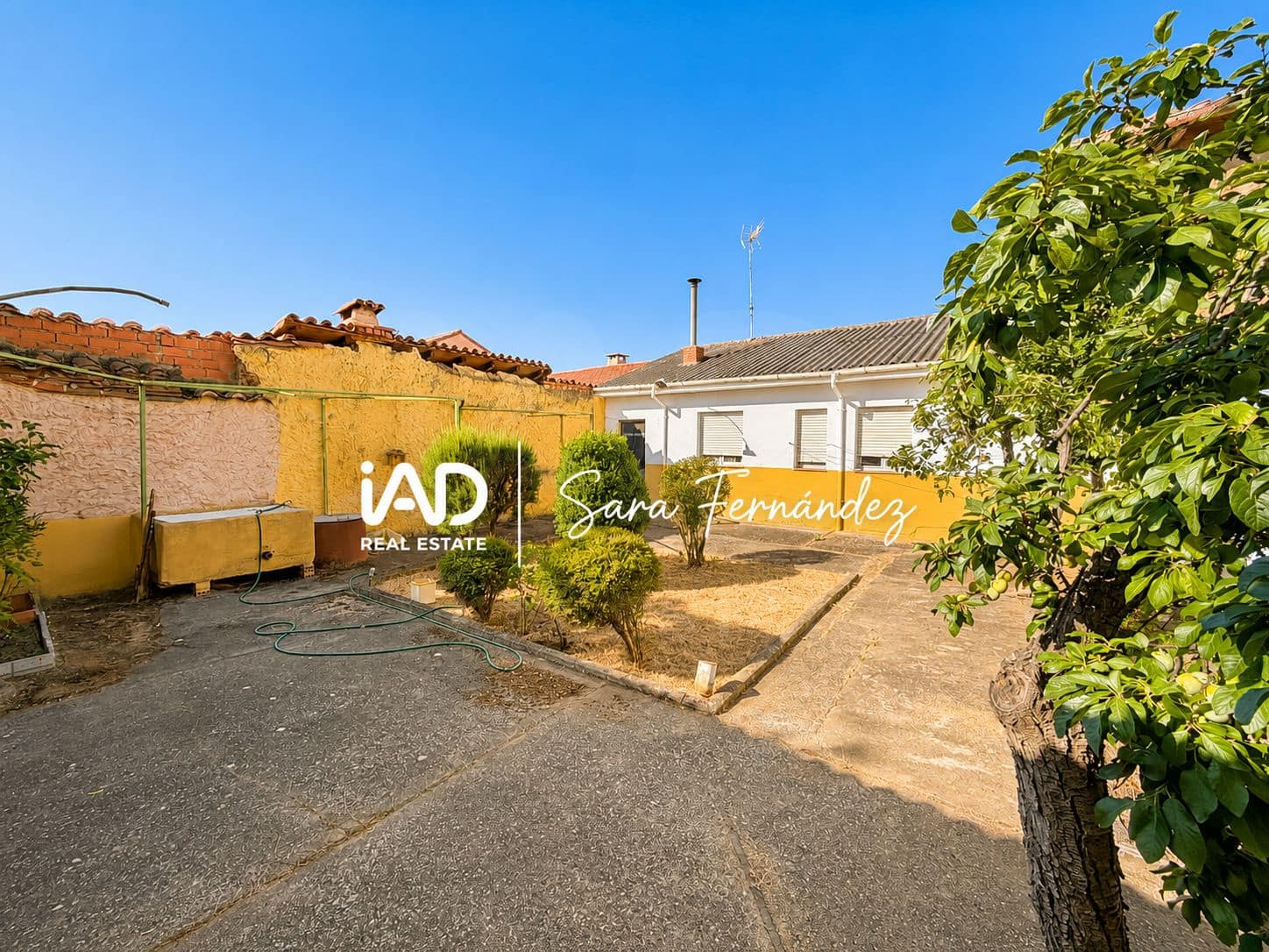 2 chambre Finca/Maison de Campagne à vendre à Riego de la Vega avec garage - 70 000 € (Ref: 9989811)