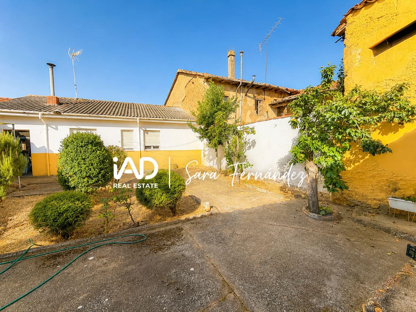 2 chambre Finca/Maison de Campagne à vendre à Riego de la Vega avec garage - 70 000 € (Ref: 9989811)