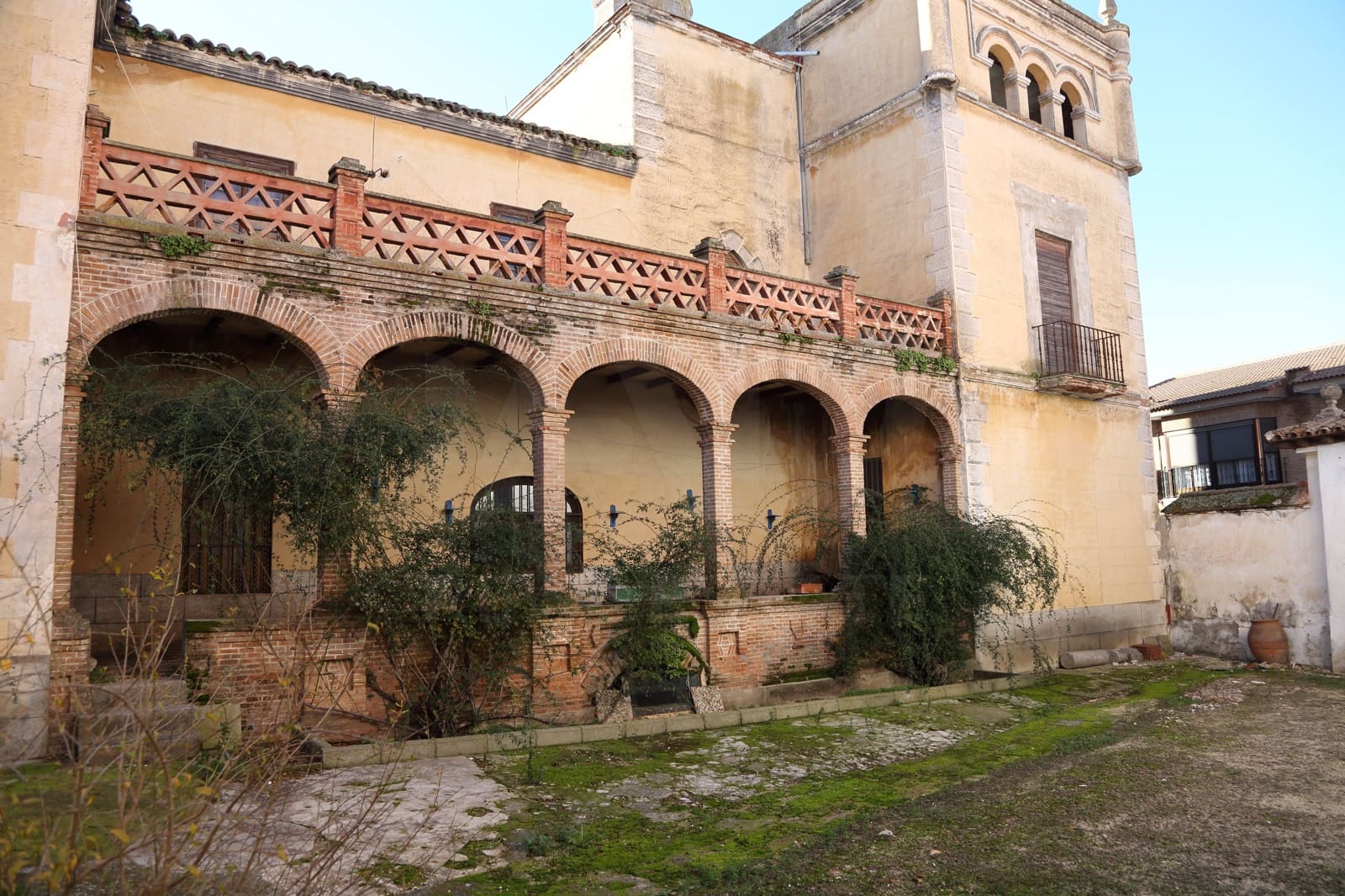 10 soveværelse Villa til salg i Toledo by med garage - € 750.000 (Ref: 9989865)