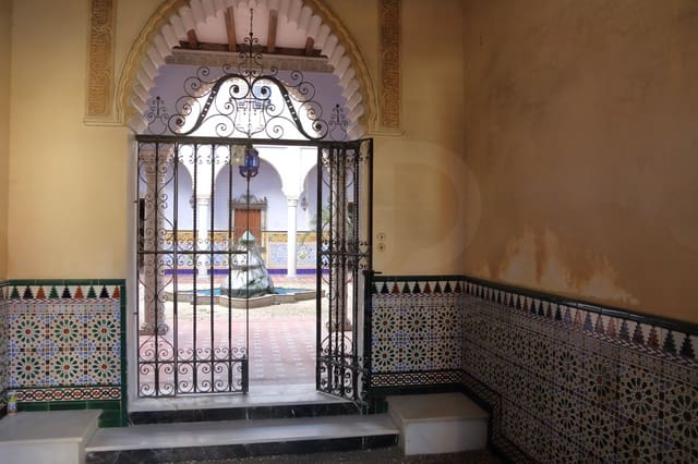 10 soveværelse Villa til salg i Toledo by med garage - € 750.000 (Ref: 9989865)