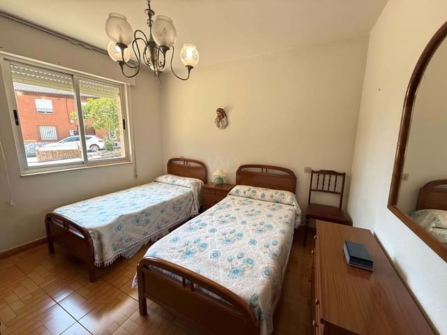 2 soveværelse Rækkehus til salg i Villamañán med garage - € 79.900 (Ref: 9989896)