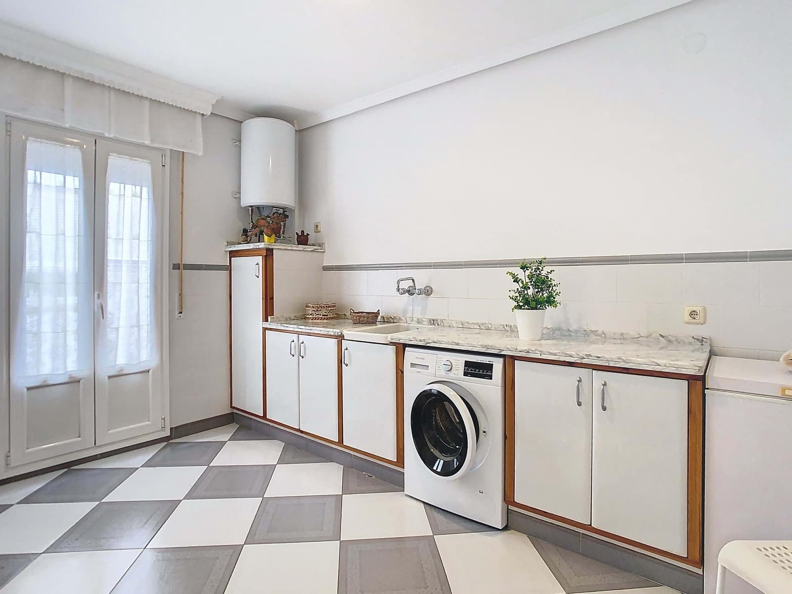 9 soverom Finca/Herregård til salgs i Cadiz by - € 675 000 (Ref: 9989897)