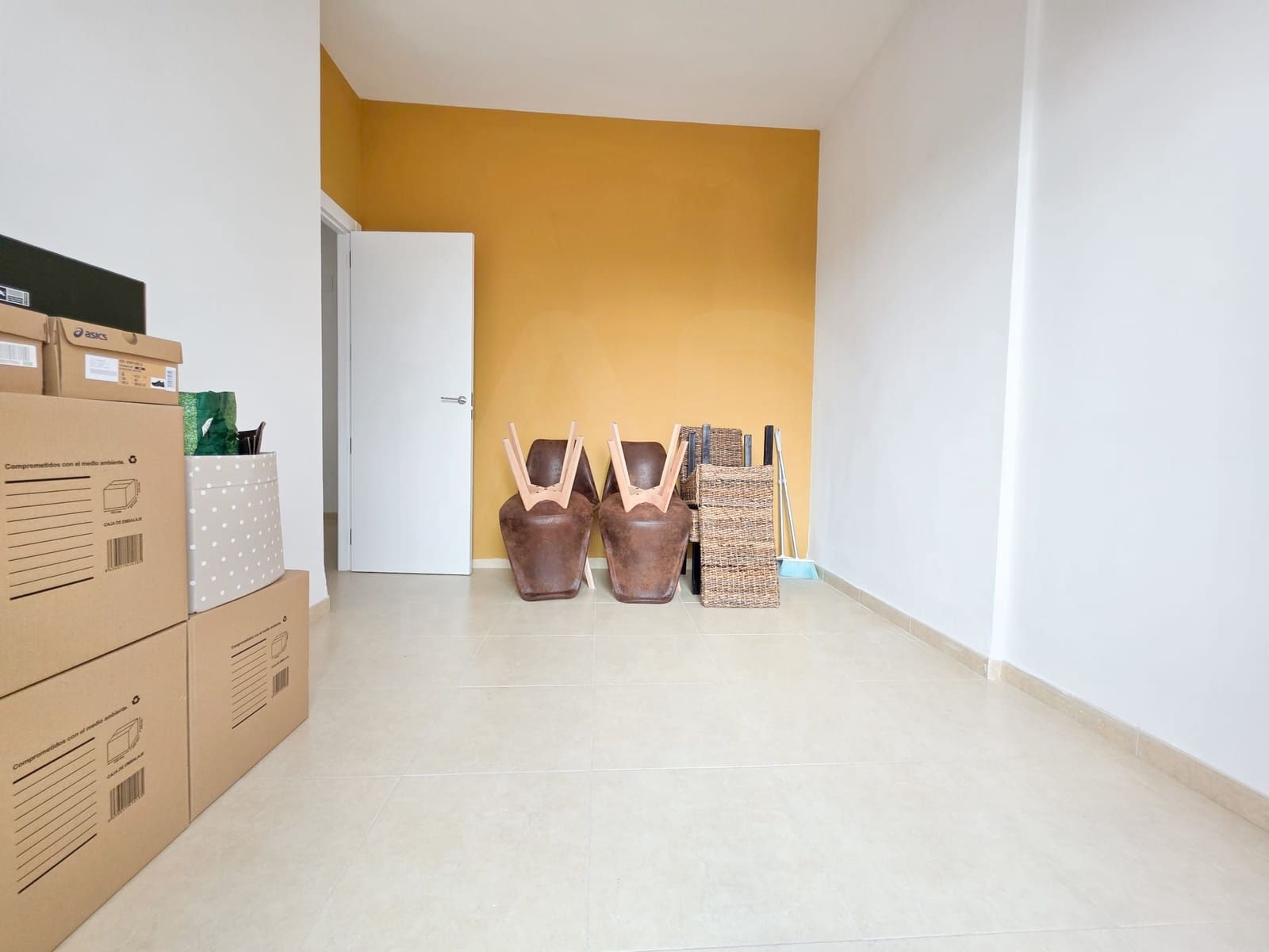 4 soverom Rekkehus til salgs i Cordoba by med garasje - € 160 000 (Ref: 9990105)