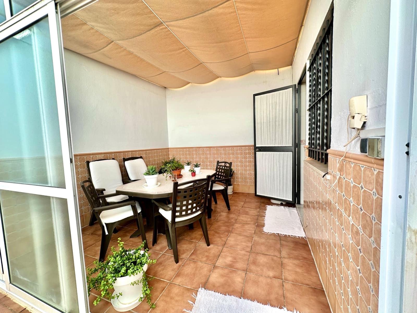 3 sypialnia Dom na sprzedaż w Miasto Huelva z garażem - 239 900 € (Ref: 9990106)