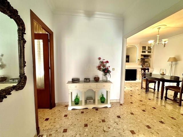 3 soverom Hus til salgs i Huelva by med garasje - € 239 900 (Ref: 9990106)