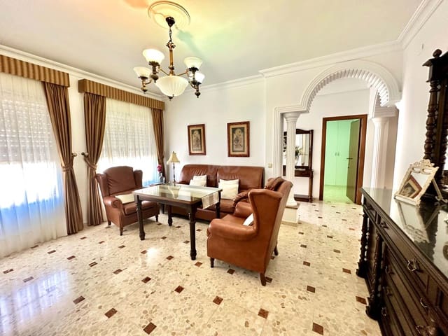 3 soverom Hus til salgs i Huelva by med garasje - € 239 900 (Ref: 9990106)