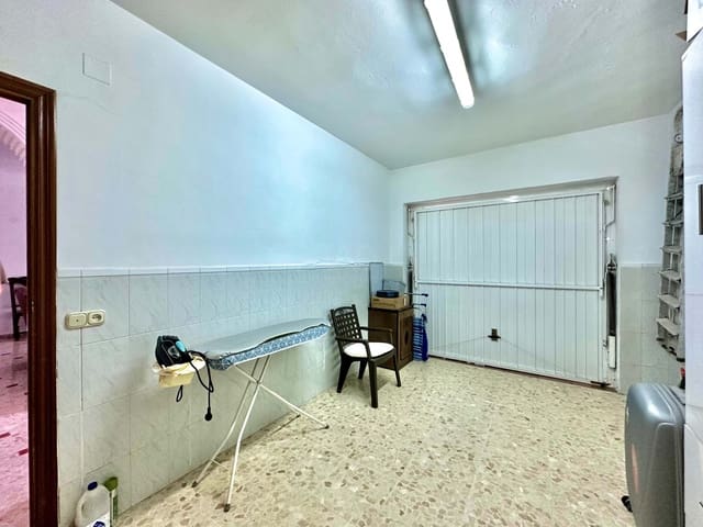 3 soverom Hus til salgs i Huelva by med garasje - € 239 900 (Ref: 9990106)