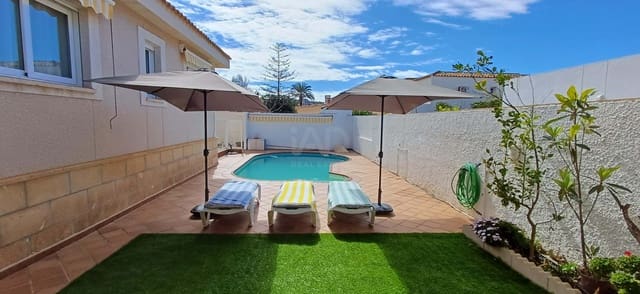 5 sypialnia Willa na sprzedaż w La Manga del Mar Menor z basenem garażem - 599 000 € (Ref: 9990107)