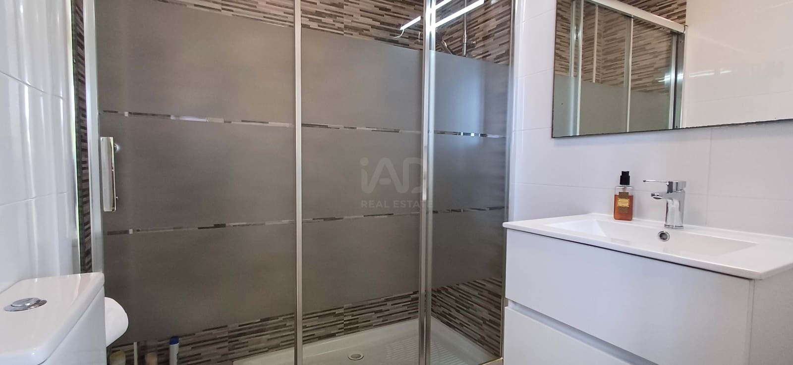 5 sypialnia Willa na sprzedaż w La Manga del Mar Menor z basenem garażem - 599 000 € (Ref: 9990107)