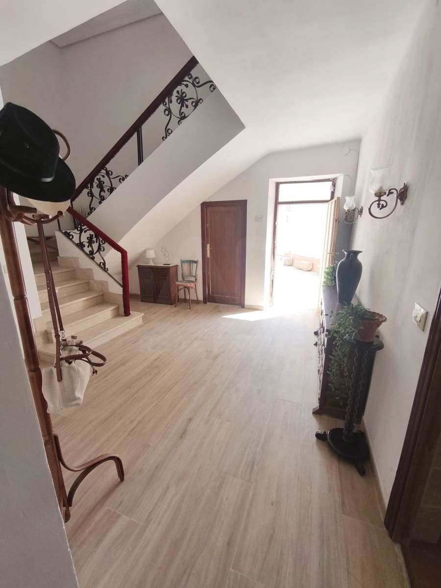 5 soverom Rekkehus til salgs i Palencia by - € 61 900 (Ref: 9990108)