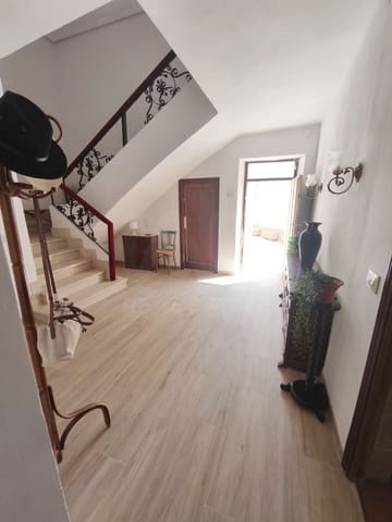 5 soverom Rekkehus til salgs i Palencia by - € 61 900 (Ref: 9990108)