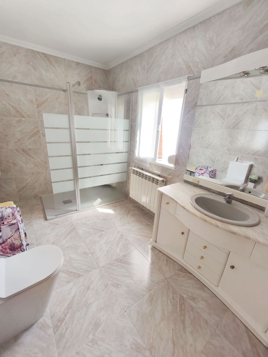 5 soverom Rekkehus til salgs i Palencia by - € 61 900 (Ref: 9990108)