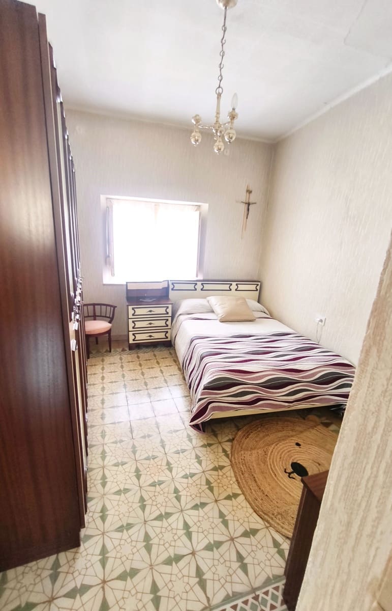 5 soverom Rekkehus til salgs i Palencia by - € 61 900 (Ref: 9990108)