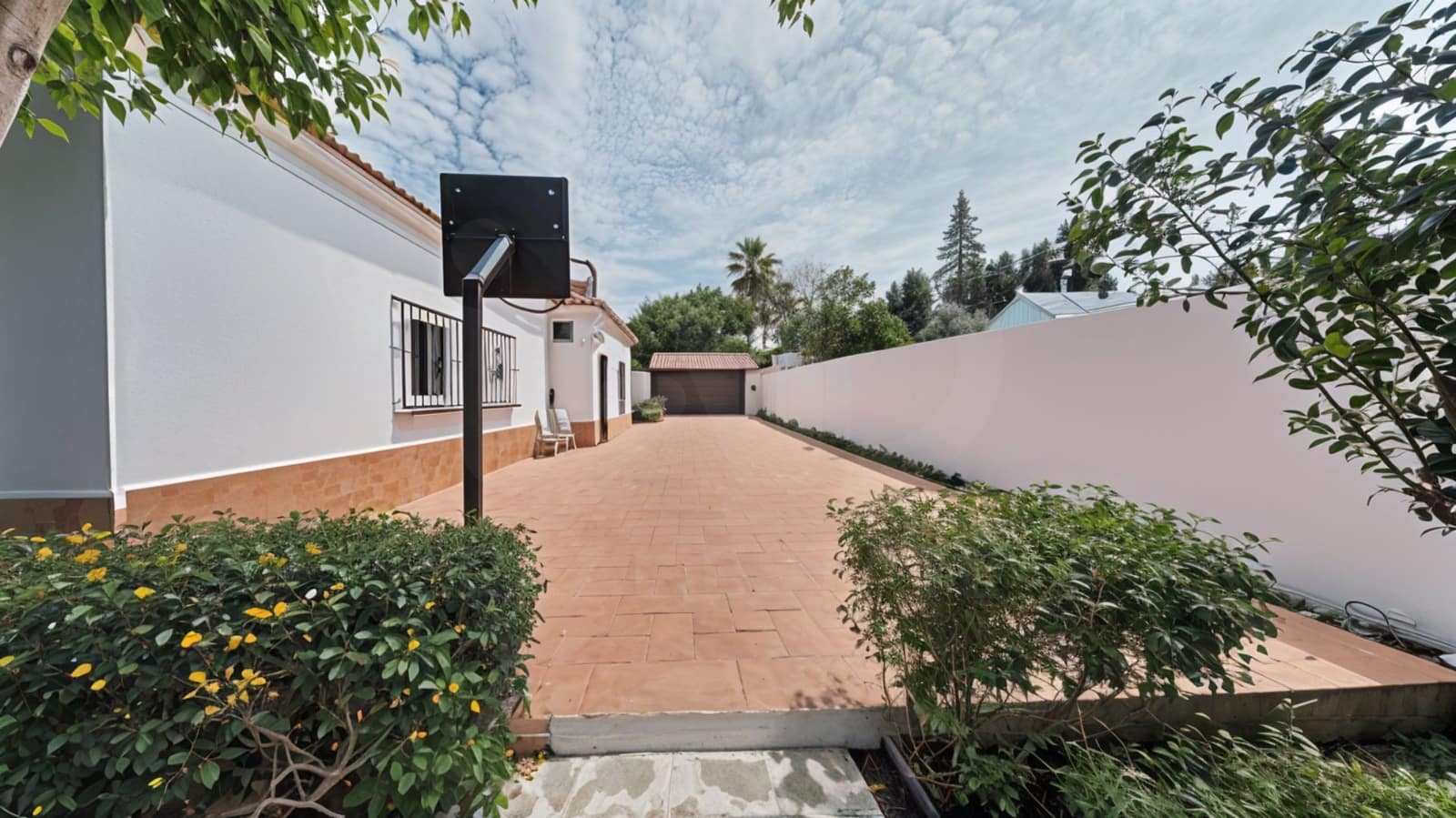 3 Zimmer Haus zu verkaufen in Cadiz Stadt mit Pool - 270.000 € (Ref: 9990109)