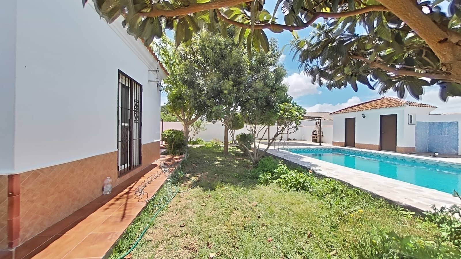 3 Zimmer Haus zu verkaufen in Cadiz Stadt mit Pool - 270.000 € (Ref: 9990109)