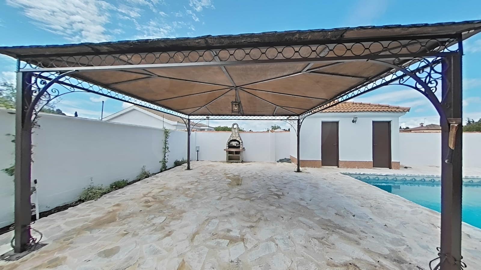 3 Zimmer Haus zu verkaufen in Cadiz Stadt mit Pool - 270.000 € (Ref: 9990109)