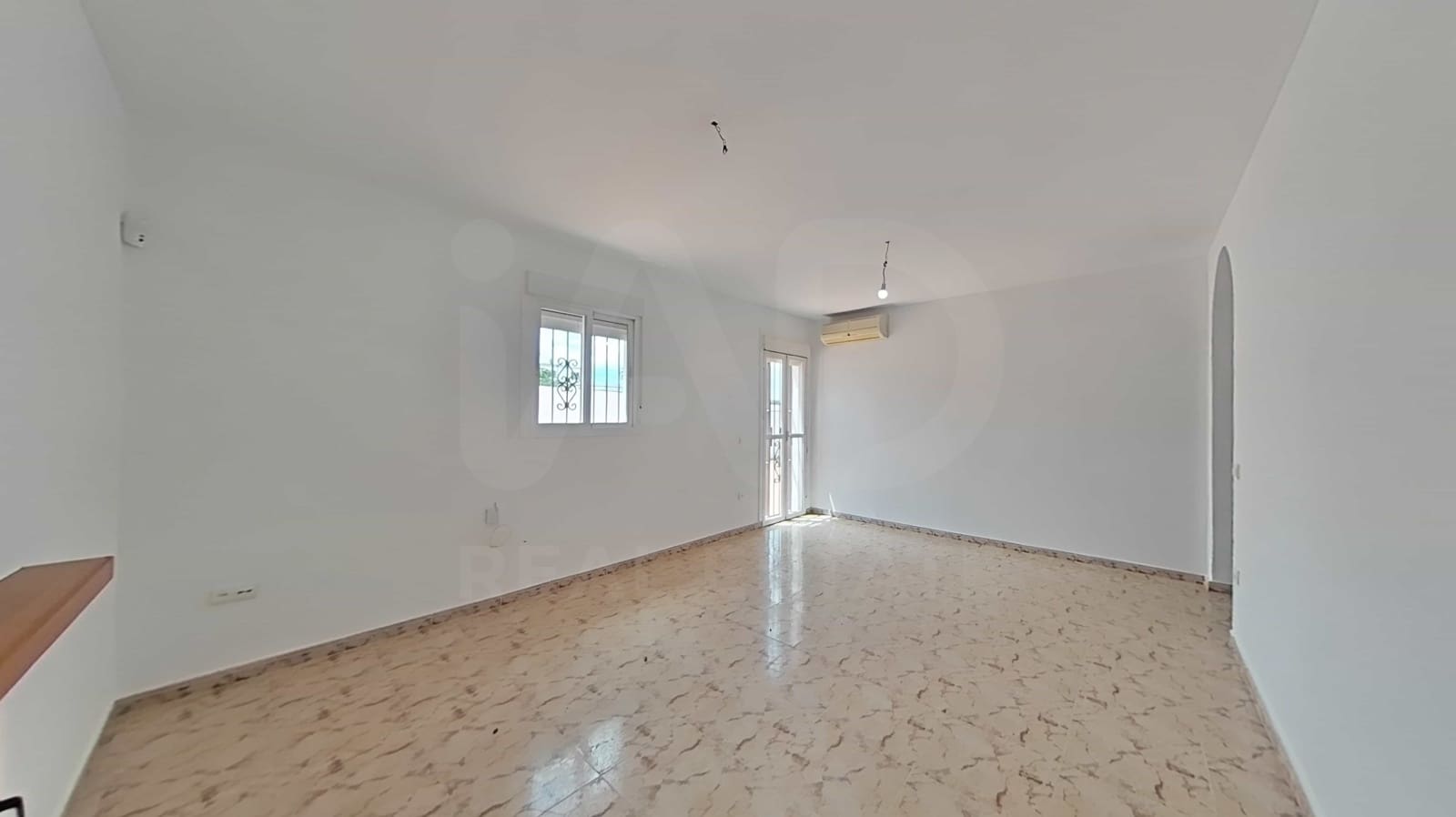 3 Zimmer Haus zu verkaufen in Cadiz Stadt mit Pool - 270.000 € (Ref: 9990109)