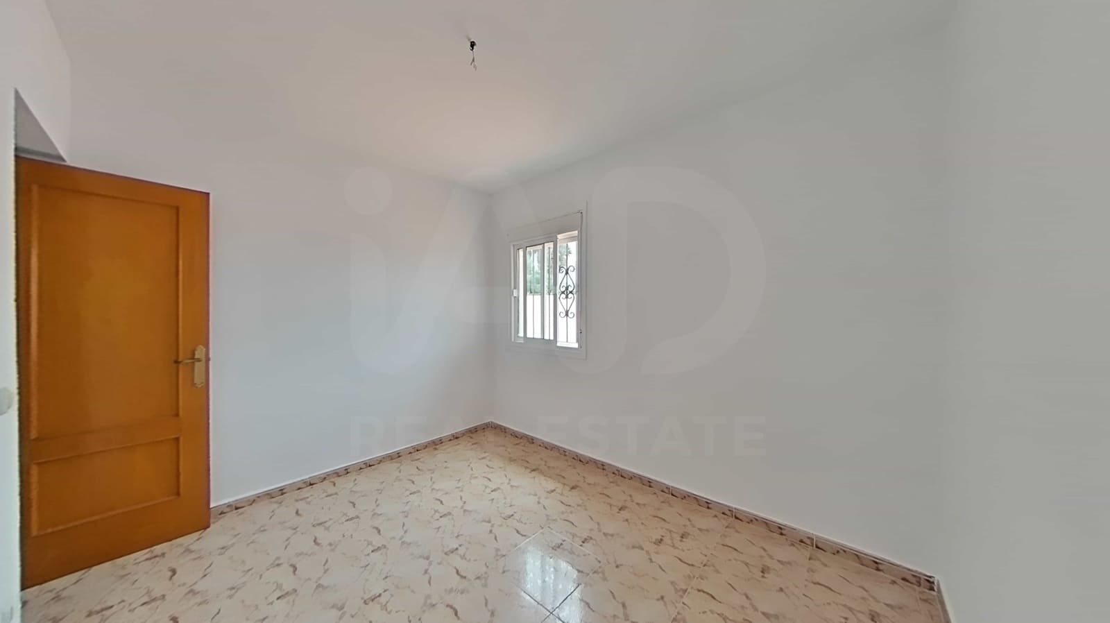 3 Zimmer Haus zu verkaufen in Cadiz Stadt mit Pool - 270.000 € (Ref: 9990109)