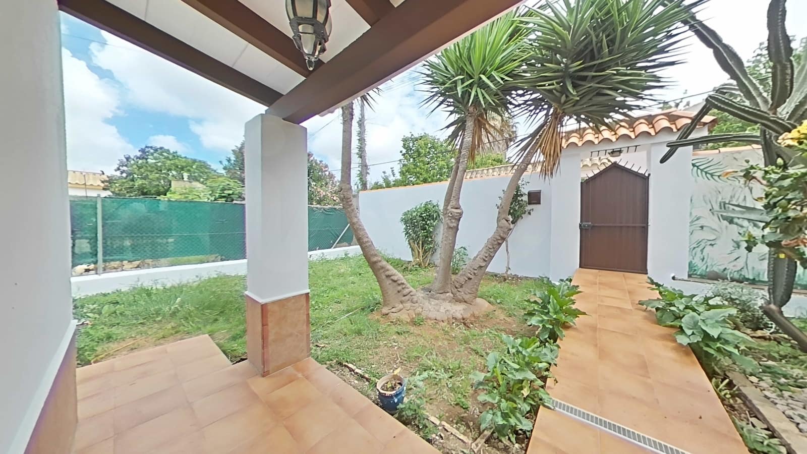 3 Zimmer Haus zu verkaufen in Cadiz Stadt mit Pool - 270.000 € (Ref: 9990109)