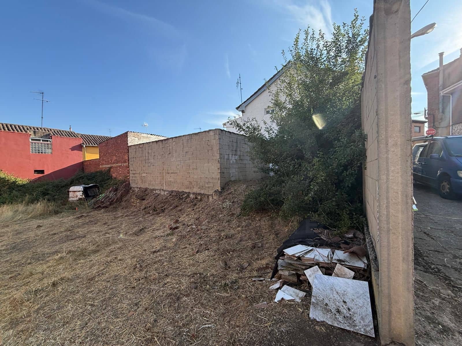 Building Plot for sale in Leon city - € 53,000 (Ref: 9990110)
