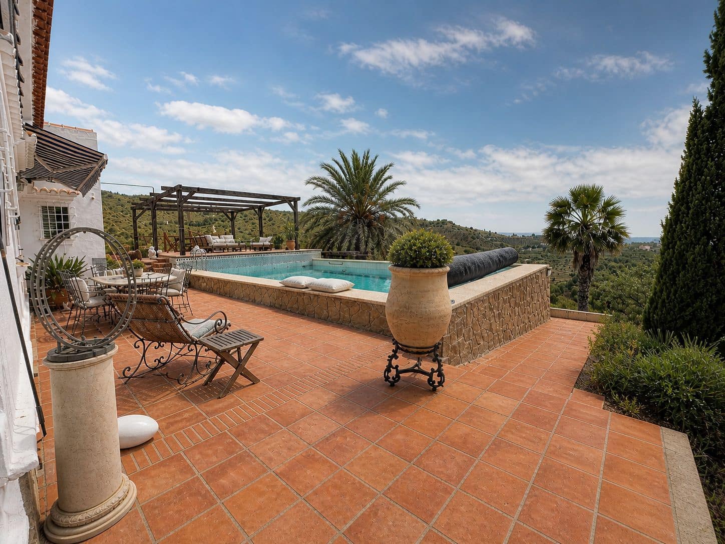 6 sovrum Hus till salu i Velez-Malaga med pool - 725 000 € (Ref: 9990111)