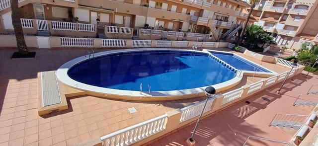3 soveværelse Lejlighed til salg i La Manga del Mar Menor med swimmingpool garage - € 330.000 (Ref: 9990115)