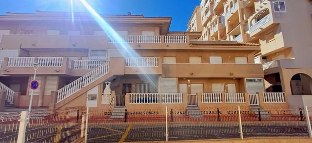 3 soveværelse Lejlighed til salg i La Manga del Mar Menor med swimmingpool garage - € 330.000 (Ref: 9990115)