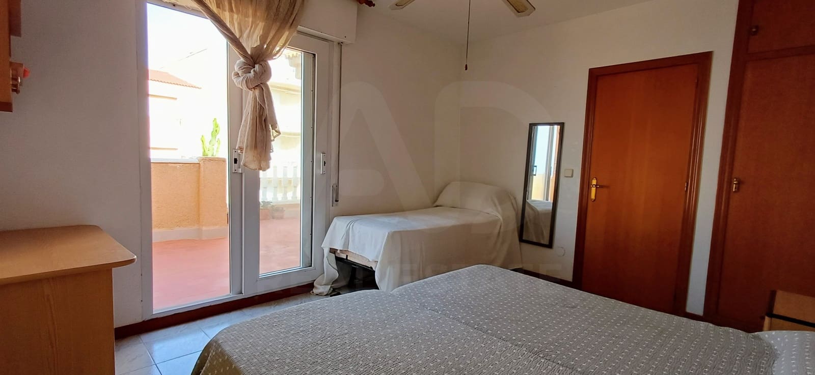 3 soveværelse Lejlighed til salg i La Manga del Mar Menor med swimmingpool garage - € 330.000 (Ref: 9990115)