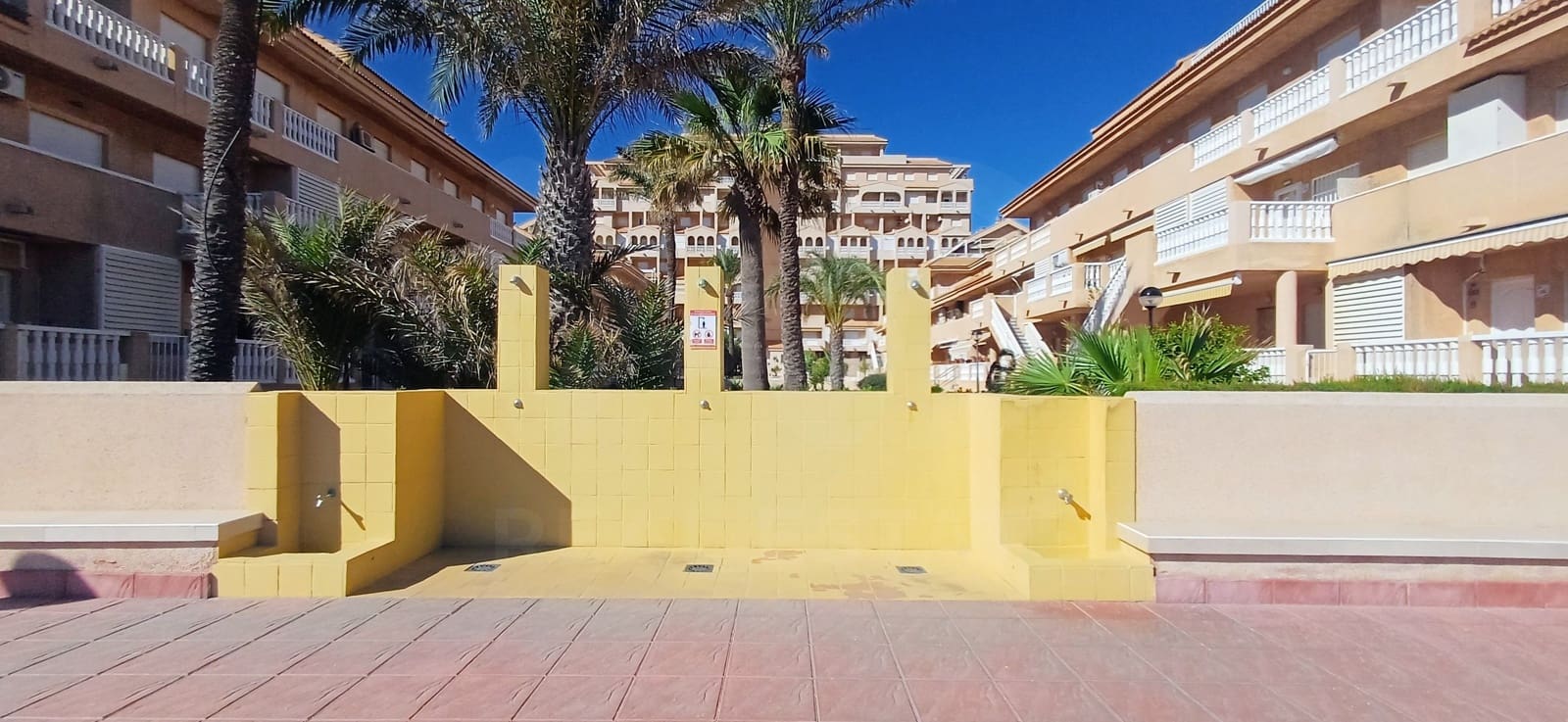 3 soveværelse Lejlighed til salg i La Manga del Mar Menor med swimmingpool garage - € 330.000 (Ref: 9990115)