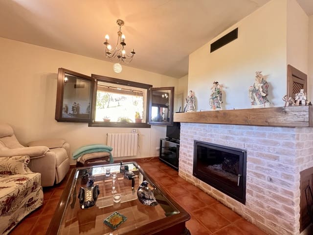 3 slaapkamer Villa te koop in Cáceres stad met garage - € 430.000 (Ref: 9990117)