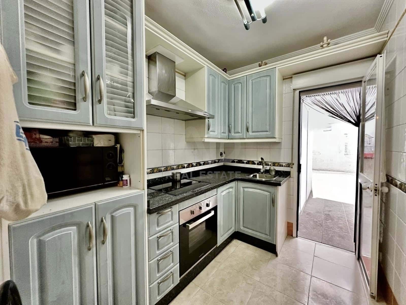 4 slaapkamer Rijtjeshuis te koop in Huelva stad - € 204.000 (Ref: 9990118)