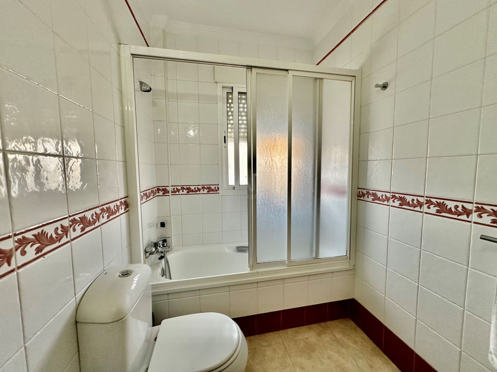 4 slaapkamer Rijtjeshuis te koop in Huelva stad - € 204.000 (Ref: 9990118)