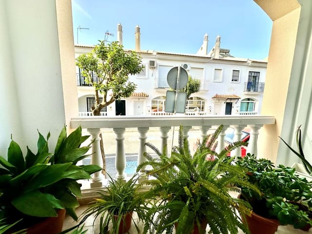 4 soverom Rekkehus til salgs i Huelva by - € 204 000 (Ref: 9990118)