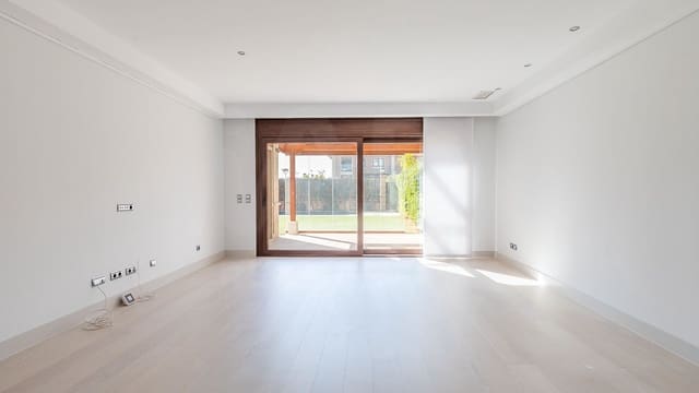 5 quarto Moradia para arrendar em Madrid cidade com piscina garagem - 6 000 € (Ref: 9990121)