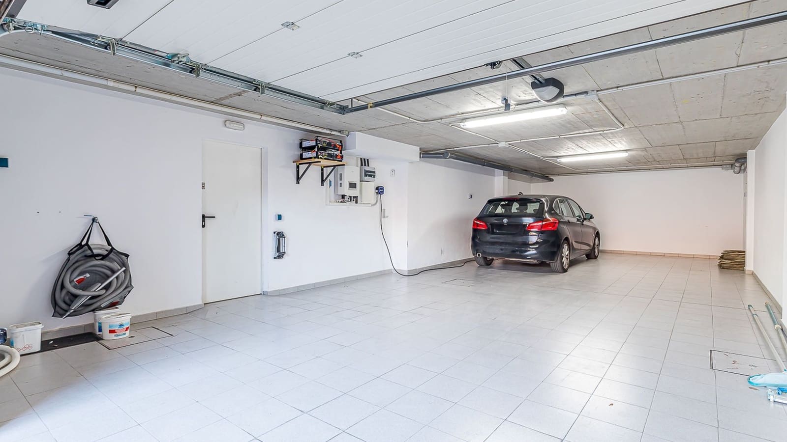 5 quarto Moradia para arrendar em Madrid cidade com piscina garagem - 6 000 € (Ref: 9990121)