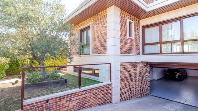 5 quarto Moradia para arrendar em Madrid cidade com piscina garagem - 6 000 € (Ref: 9990121)